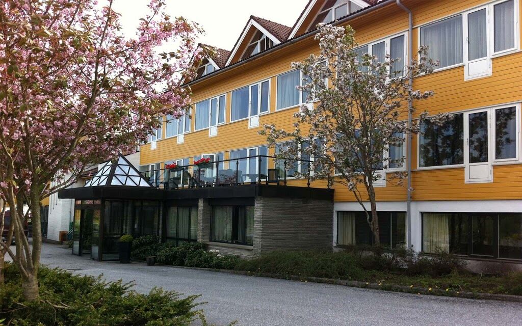 Alver Hotel Alversund Экстерьер фото